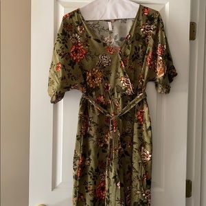 xhilaration cute jumpsuit with green & floral